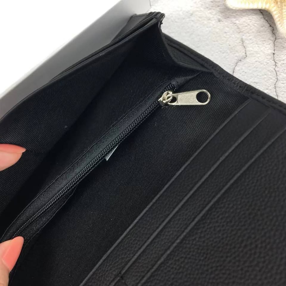 Calvin Klein Long Zip Wallet