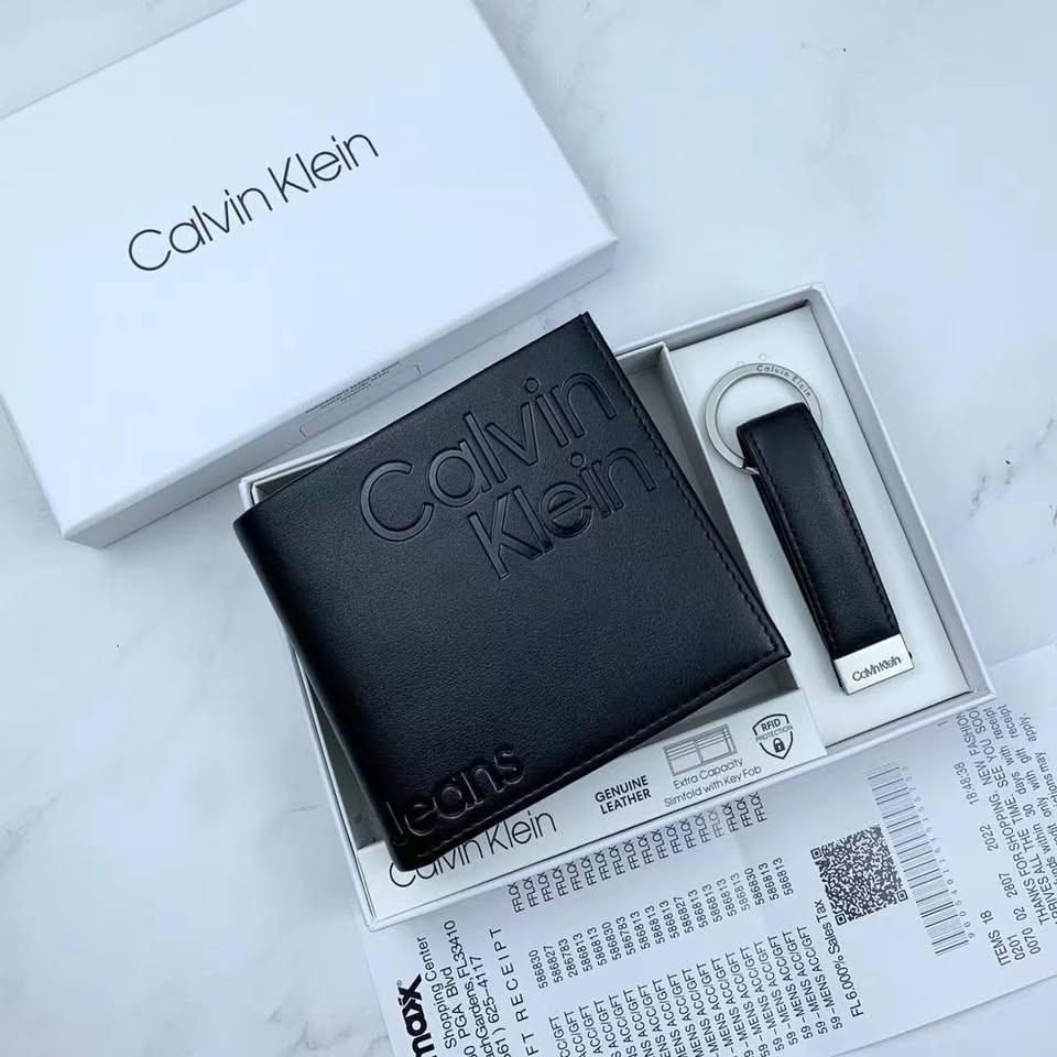 Calvin Klein Set ( Wallet & Medal )