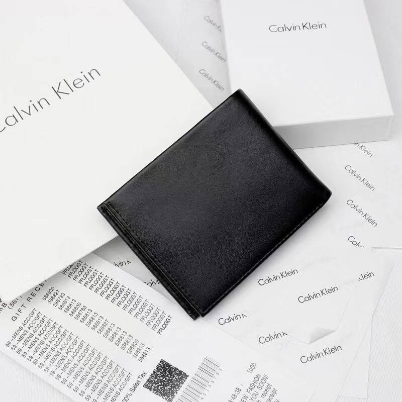 Calvin Klein Set ( Wallet & Medal )